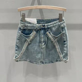 Süßer, würziger Jeansrock mit Verzierung